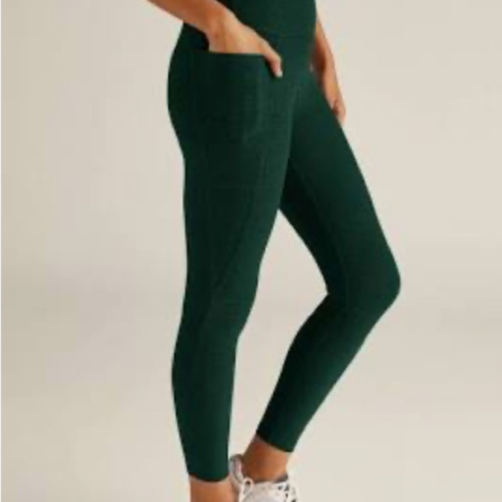 Beyond Yoga - Spacedye Out Of Pocket High Waisted Midi Legging (Dark Green)